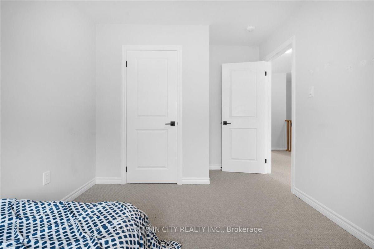 Photo 17 of Unit 5, 187 Wilson Street W, Hamilton, Ancaster — HOMEH