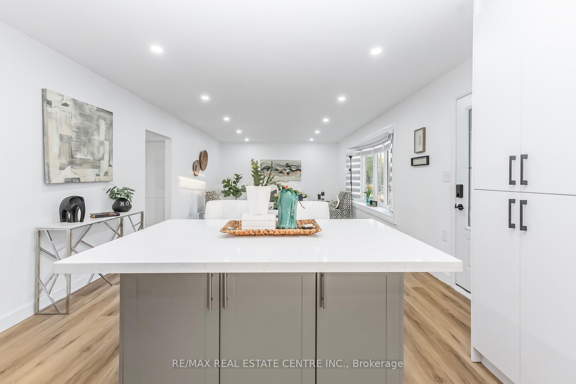 Photo 48 of 959 Mohawk Road E, Hamilton, Huntington — HOMEH