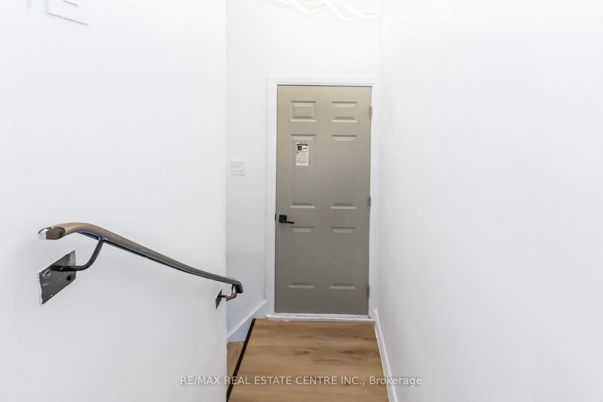 Photo 25 of 959 Mohawk Road E, Hamilton, Huntington — HOMEH