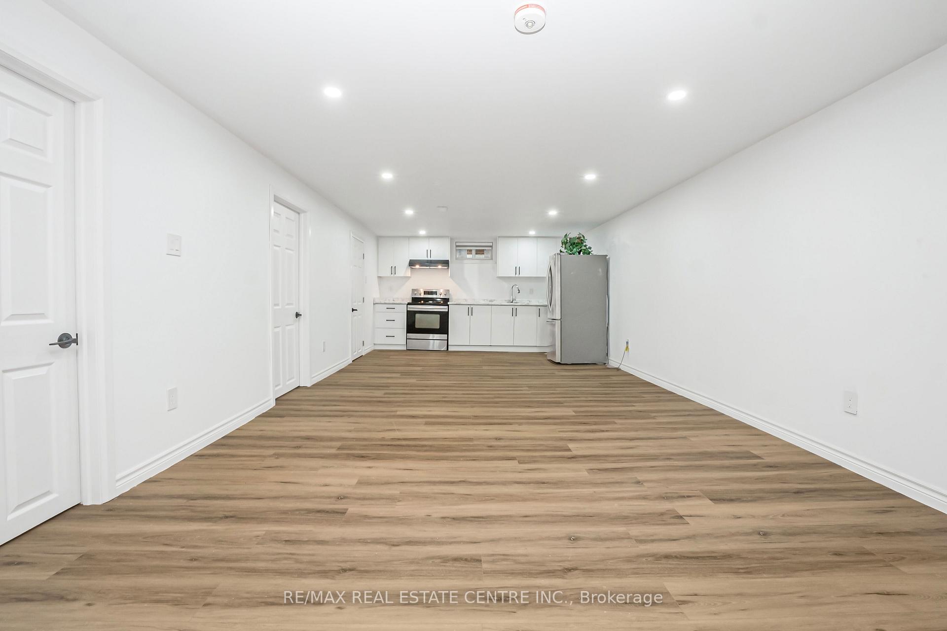 Photo 33 of 959 Mohawk Road E, Hamilton, Huntington — HOMEH
