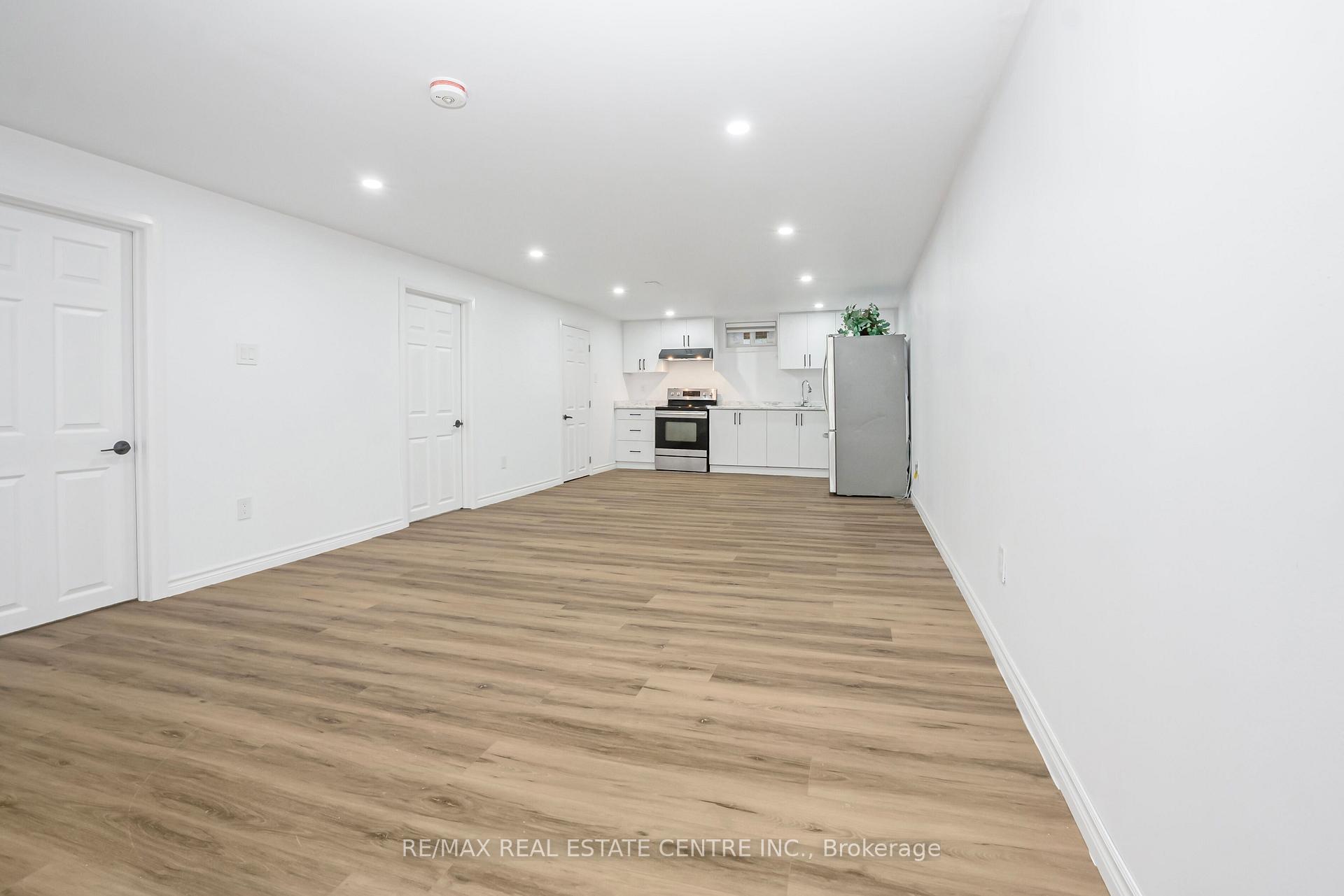 Photo 35 of 959 Mohawk Road E, Hamilton, Huntington — HOMEH