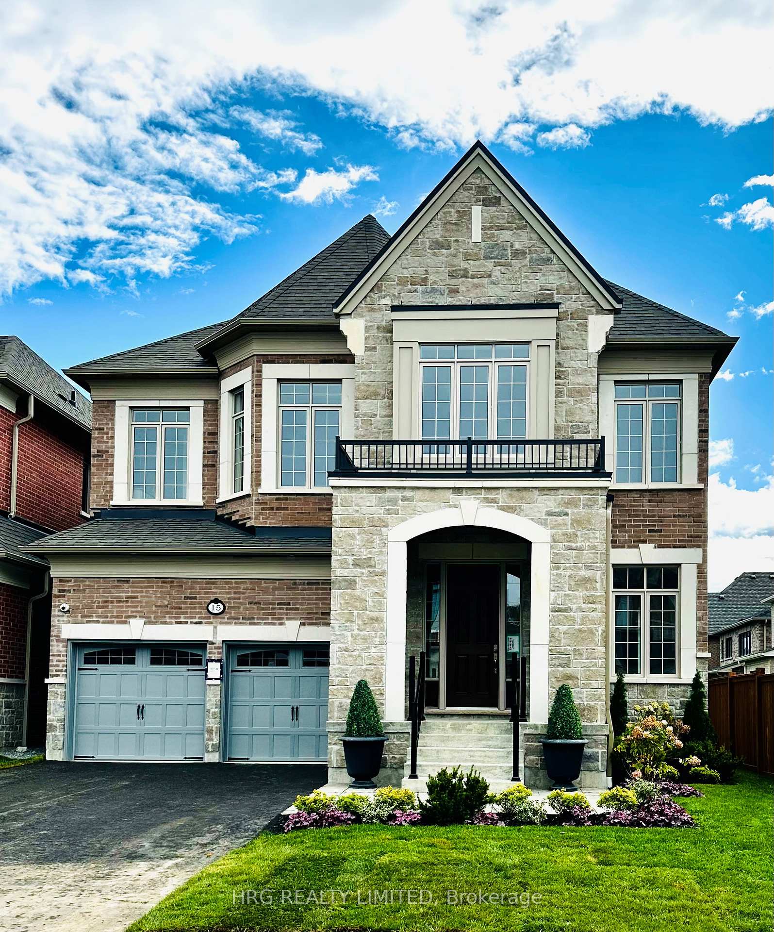 Front of 15 Brabin Circle N