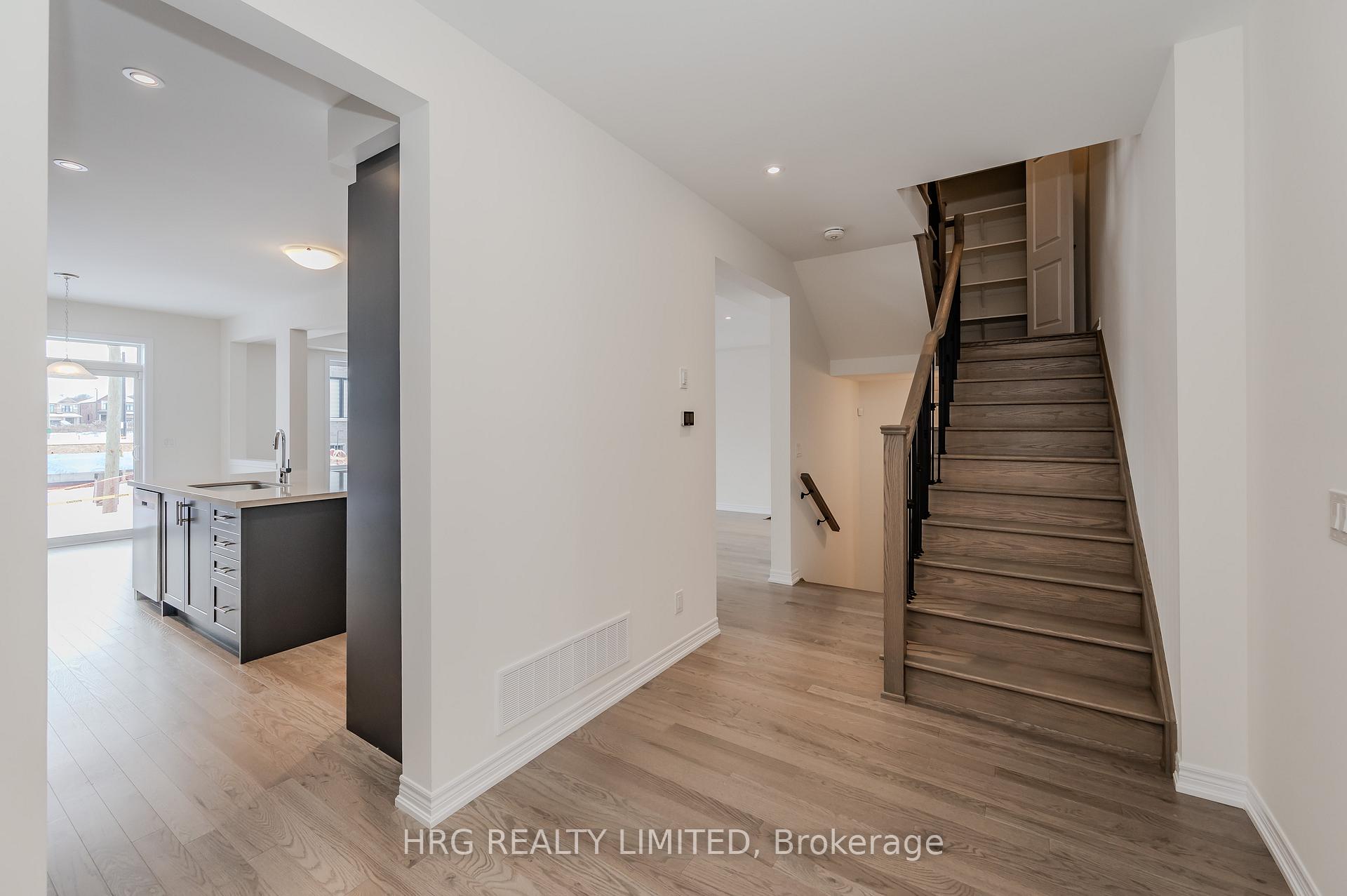 Photo 13 of 258 Histand Trail E, Kitchener — HOMEH