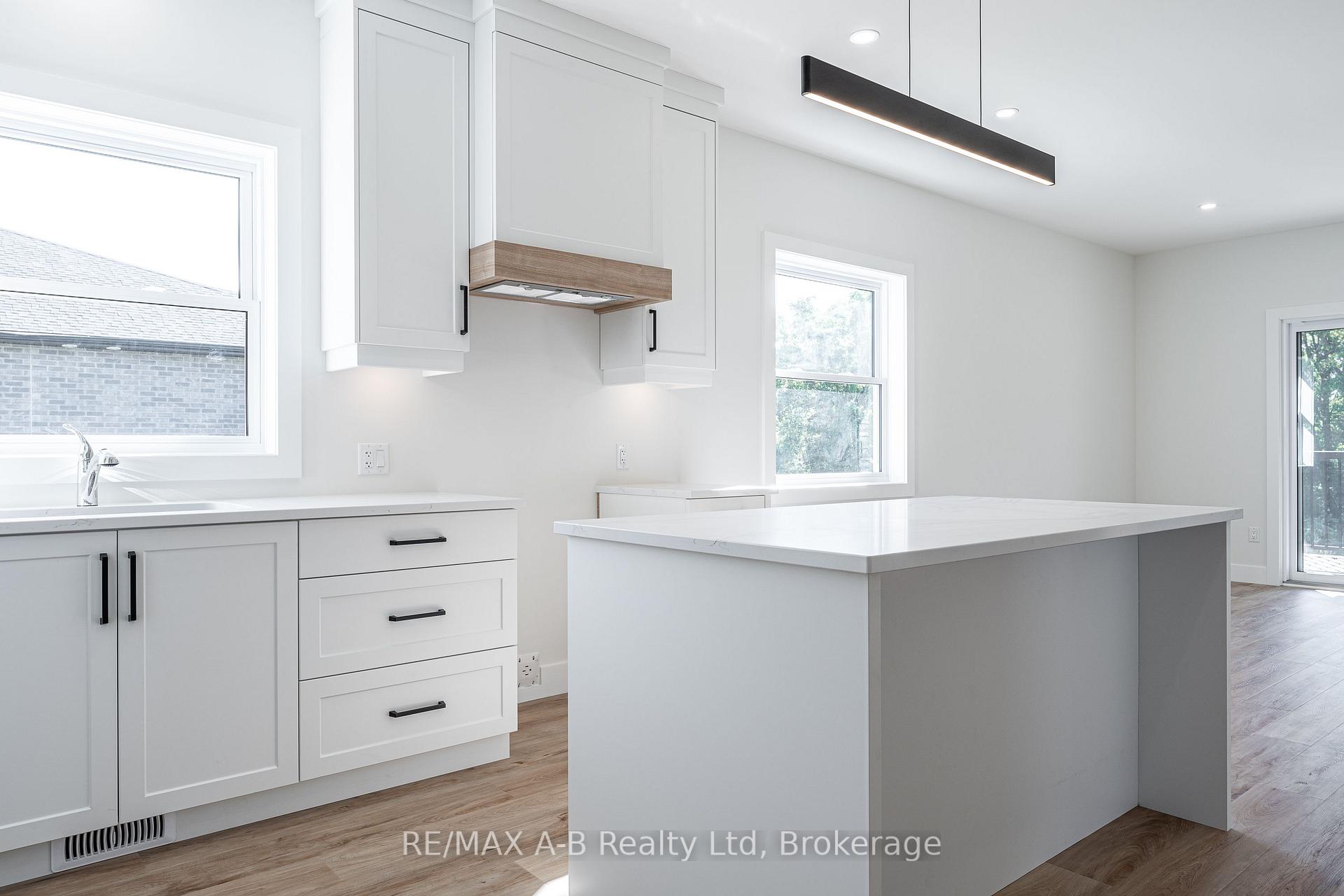 Photo 9 of 144 Hooper Street, St. Marys — HOMEH