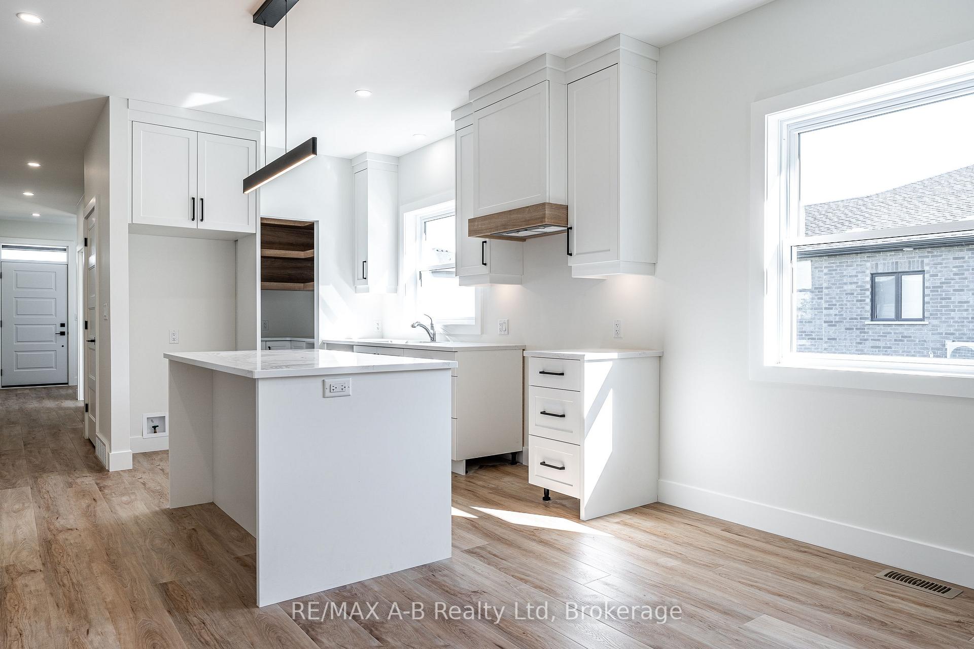 Photo 3 of 144 Hooper Street, St. Marys — HOMEH