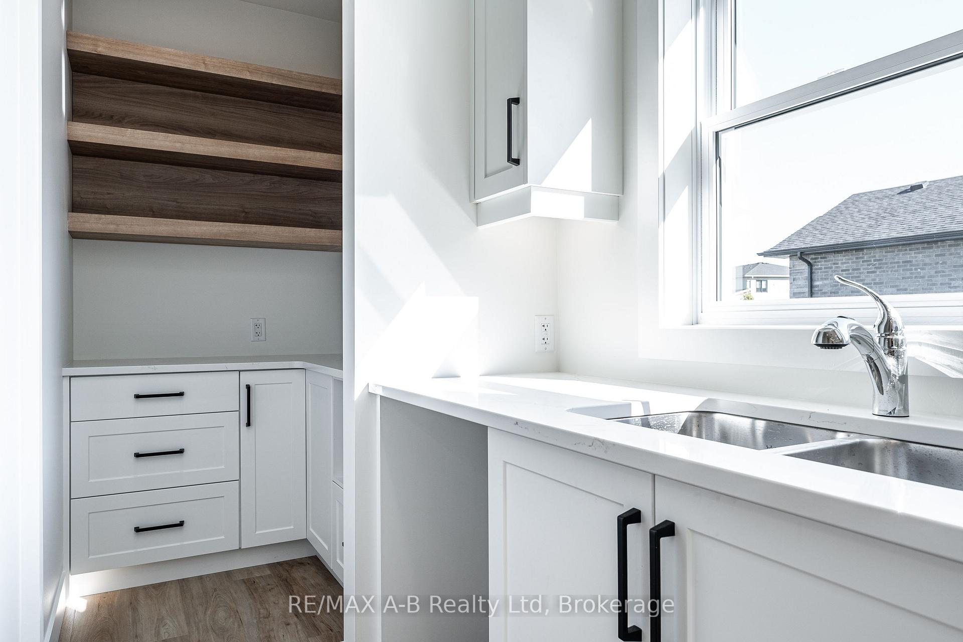 Photo 4 of 144 Hooper Street, St. Marys — HOMEH