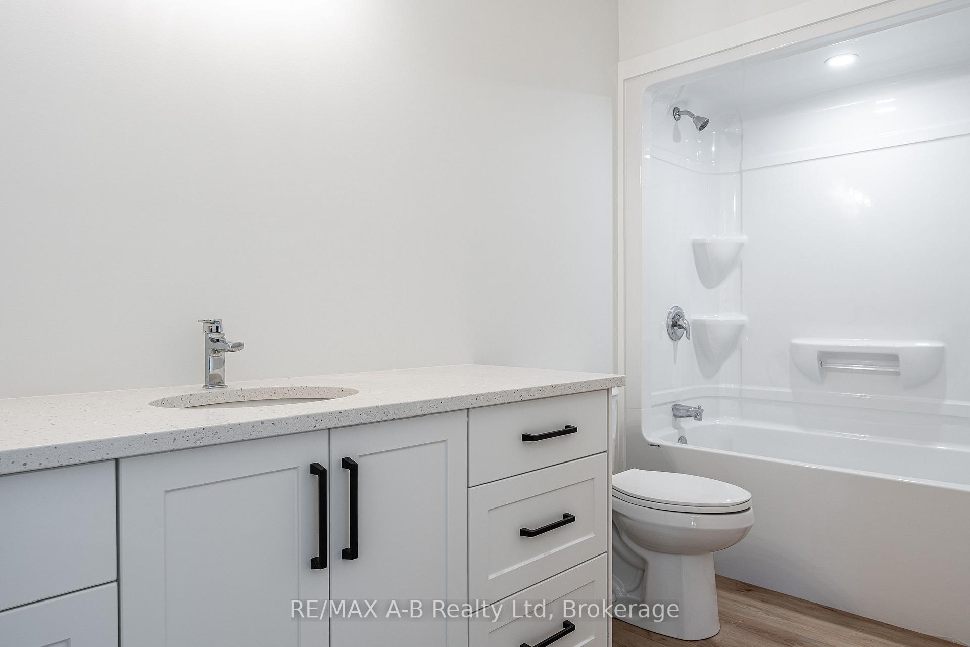 Photo 26 of 144 Hooper Street, St. Marys — HOMEH