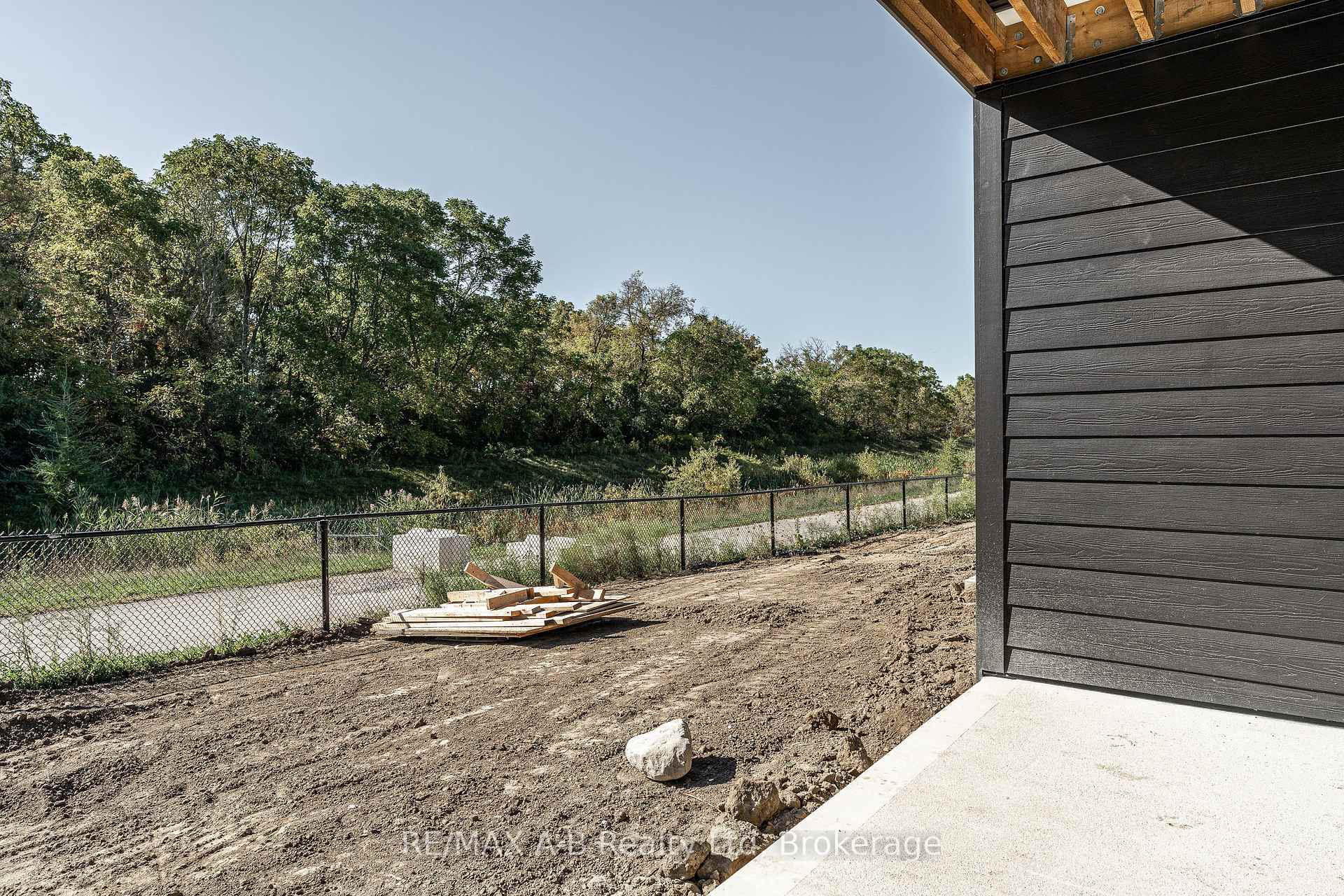 Photo 43 of 144 Hooper Street, St. Marys — HOMEH