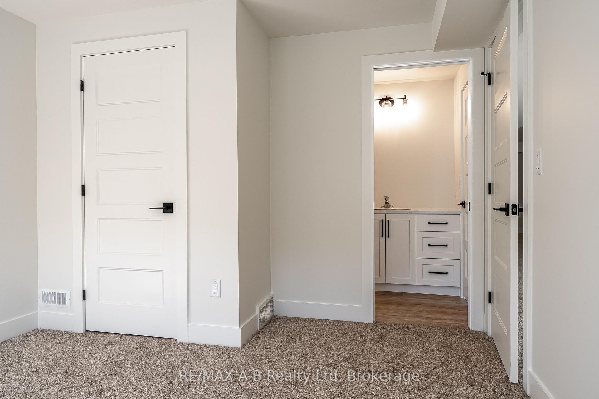 Photo 32 of 144 Hooper Street, St. Marys — HOMEH