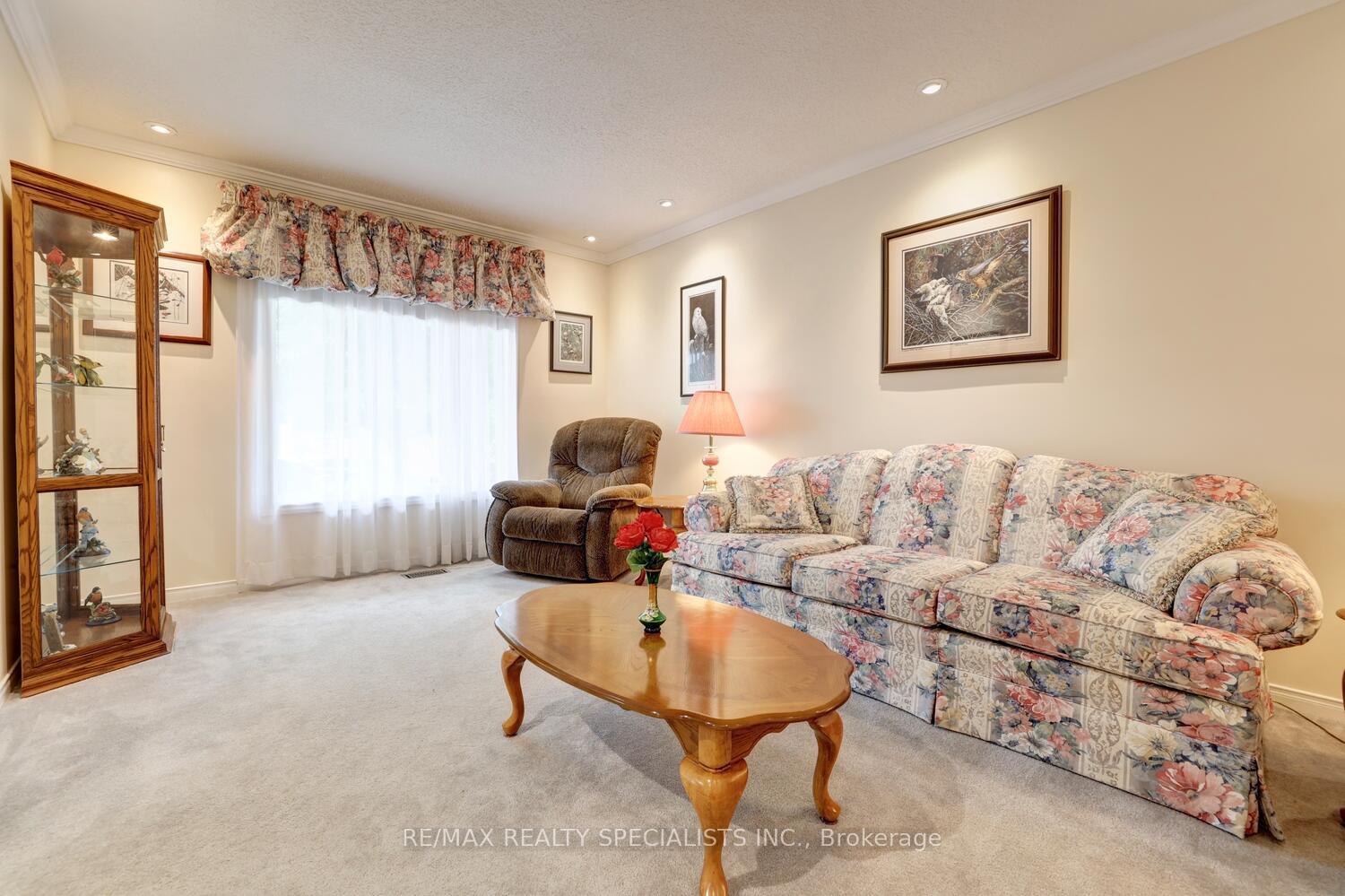 Photo 3 of 3114 Cascade Court, Mississauga, Erin Mills — HOMEH