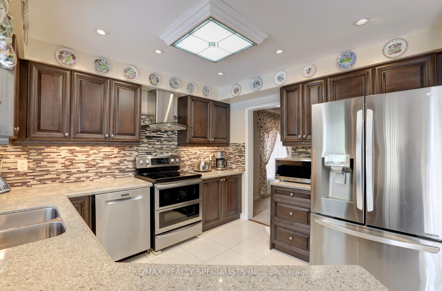 Photo 12 of 3114 Cascade Court, Mississauga, Erin Mills — HOMEH