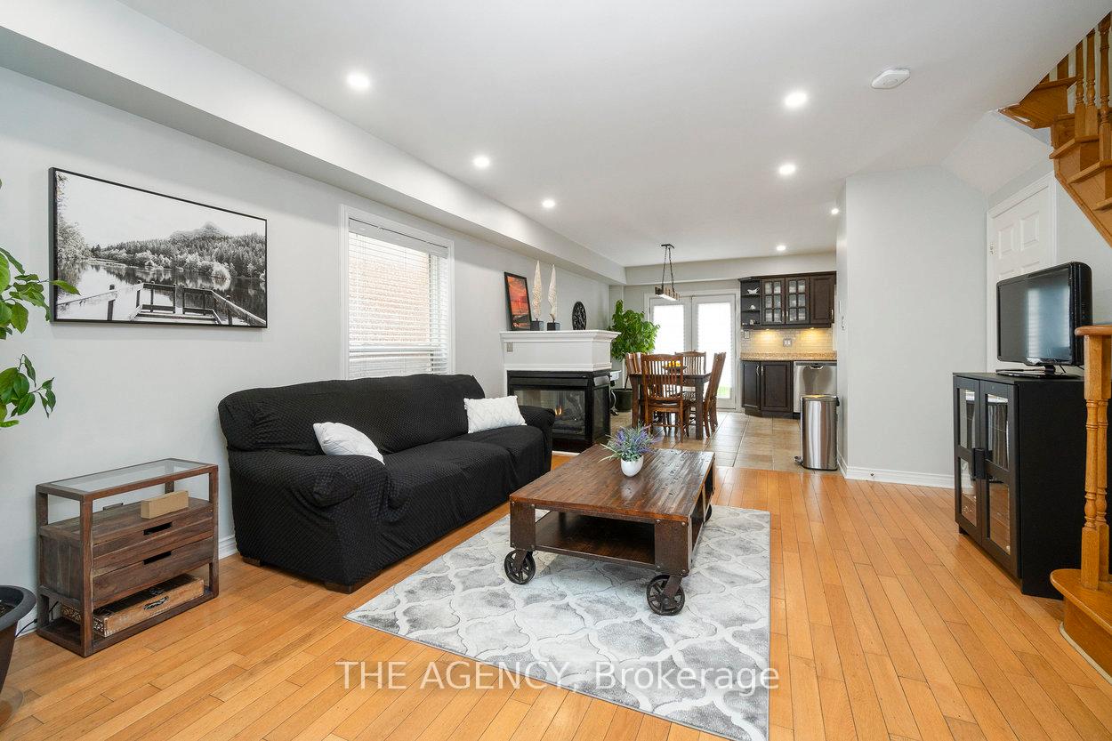 Photo 2 of 20 Highmore Avenue, Caledon, Bolton East — HOMEH