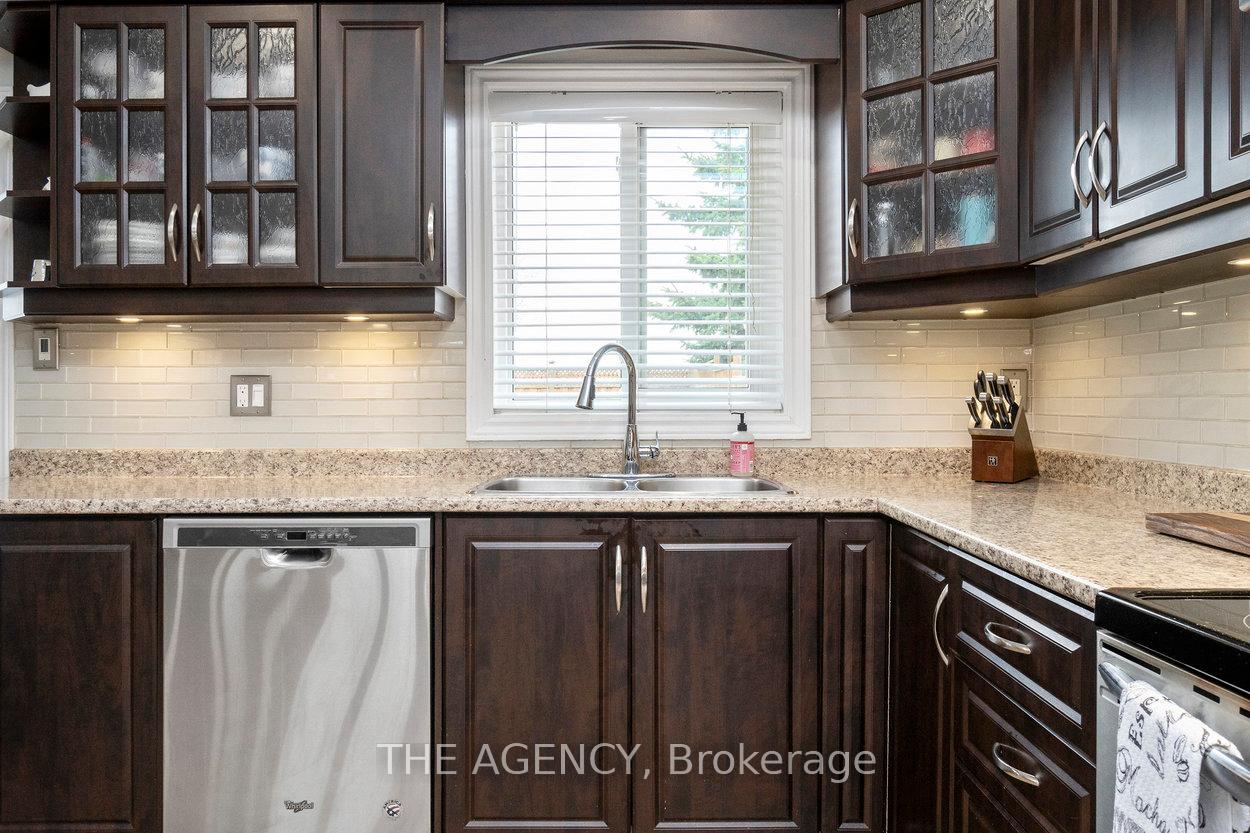 Photo 7 of 20 Highmore Avenue, Caledon, Bolton East — HOMEH