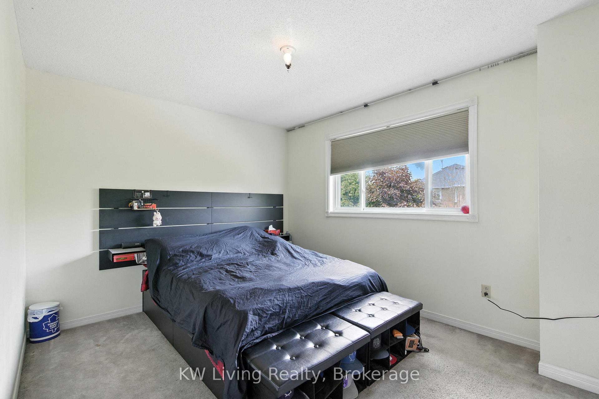 Photo 24 of 1599 Summergrove Crescent, Mississauga, East Credit — HOMEH