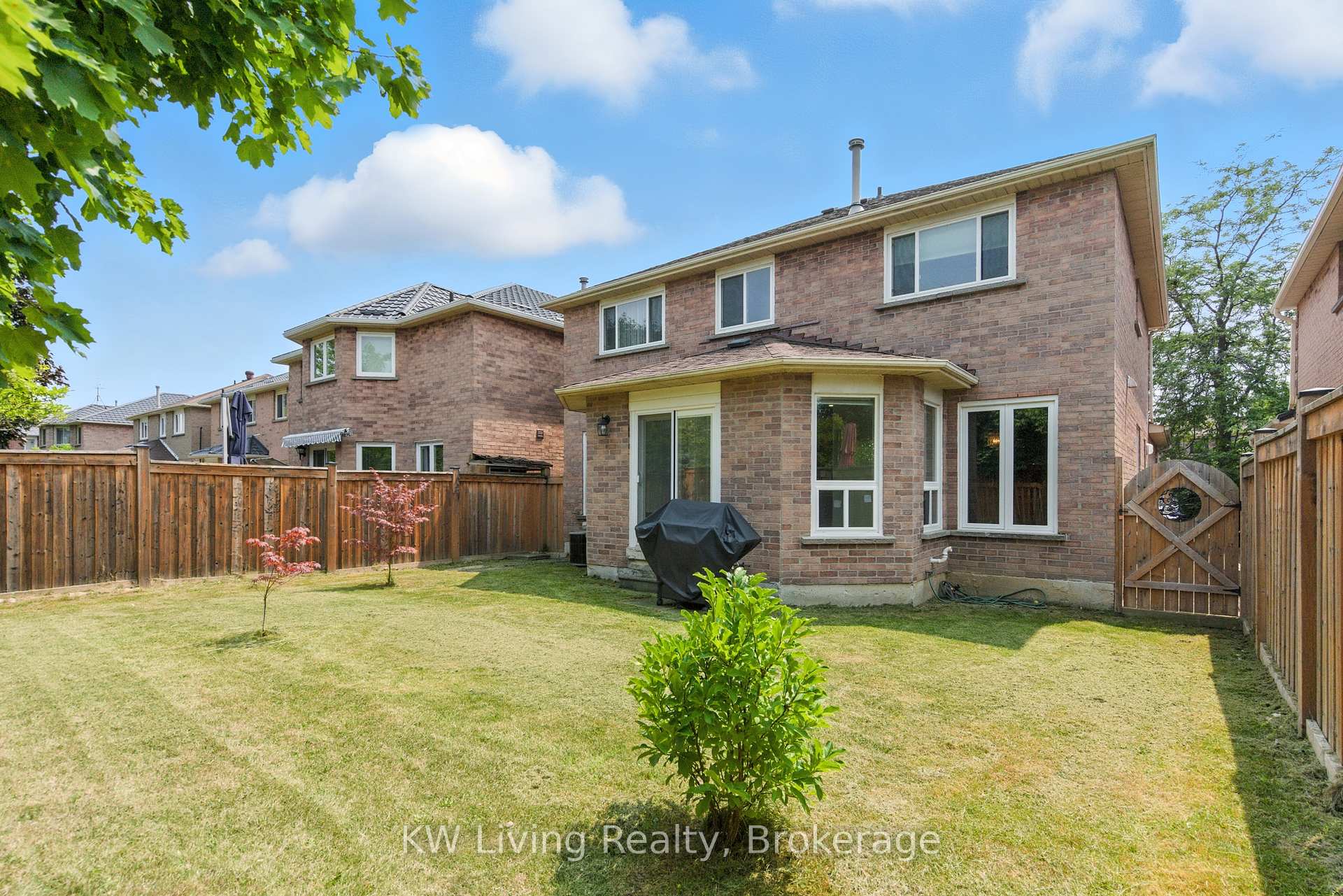 Photo 21 of 1599 Summergrove Crescent, Mississauga, East Credit — HOMEH