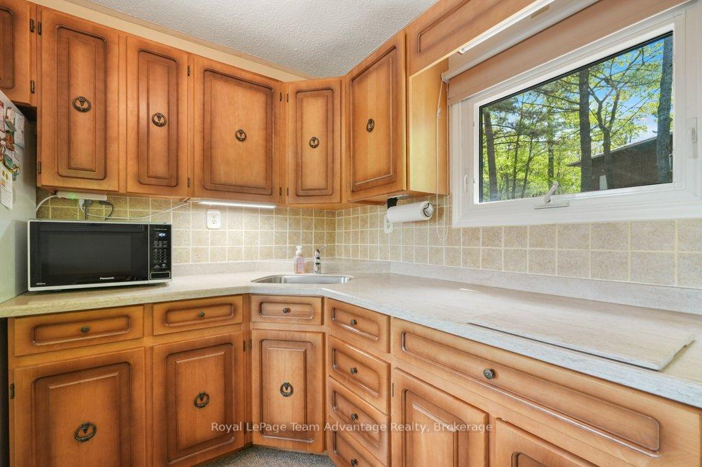 Photo 23 of 47 Ridgeway Drive, Carling — HOMEH