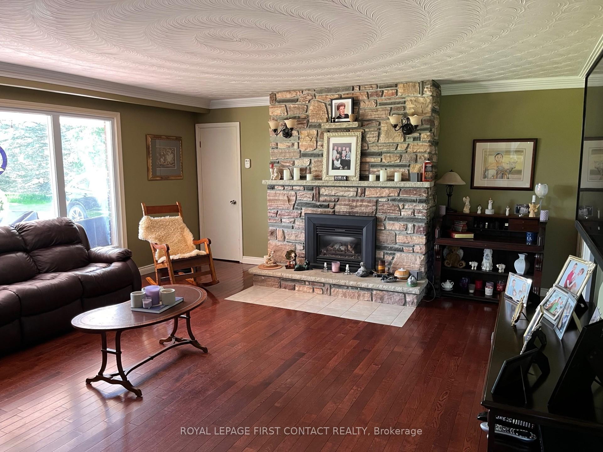 Photo 5 of 3348 2nd Line, Innisfil, Rural Innisfil — HOMEH