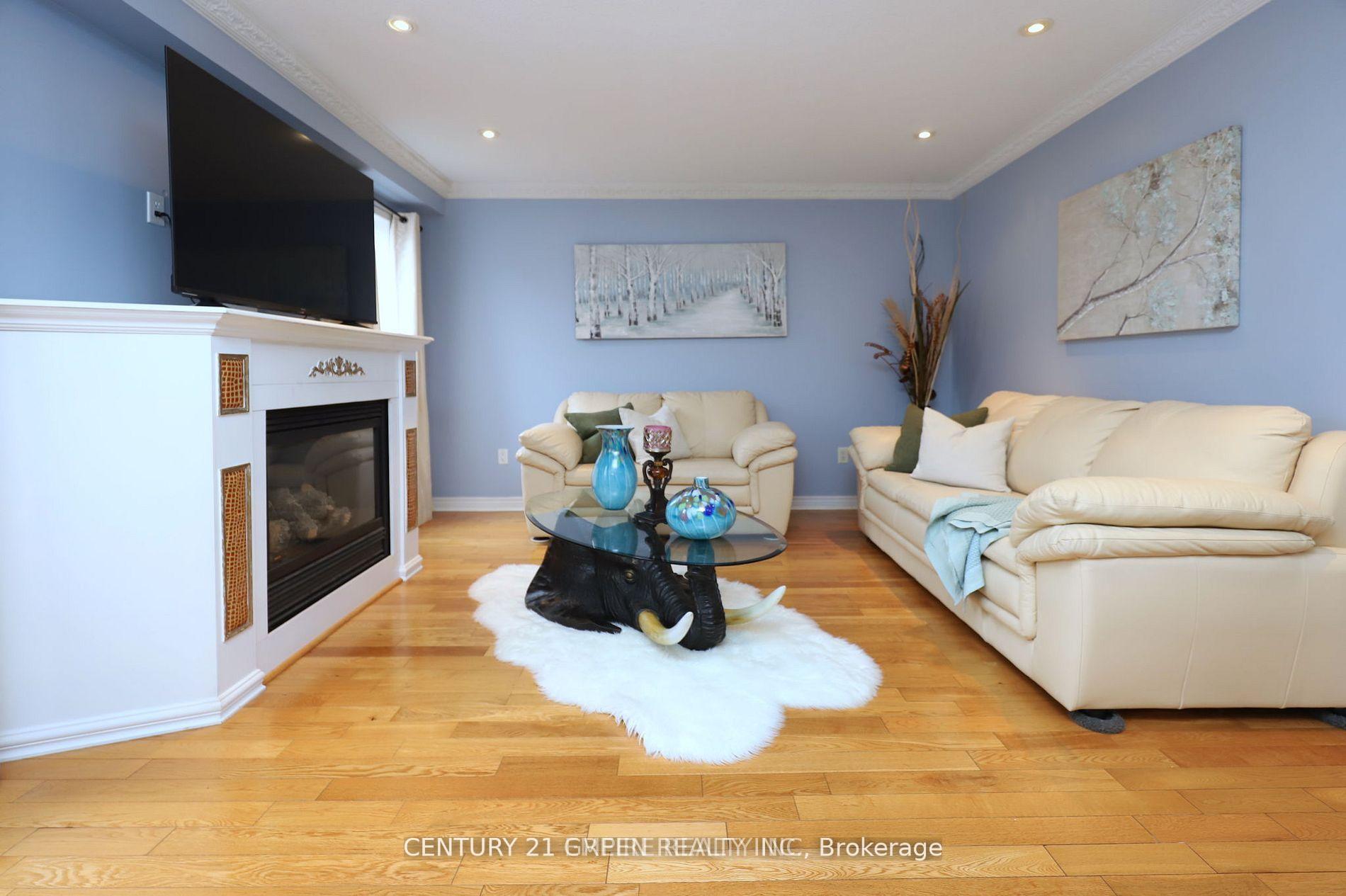 Photo 14 of 21 Spencer Drive, Brampton, Fletcher's Meadow — HOMEH