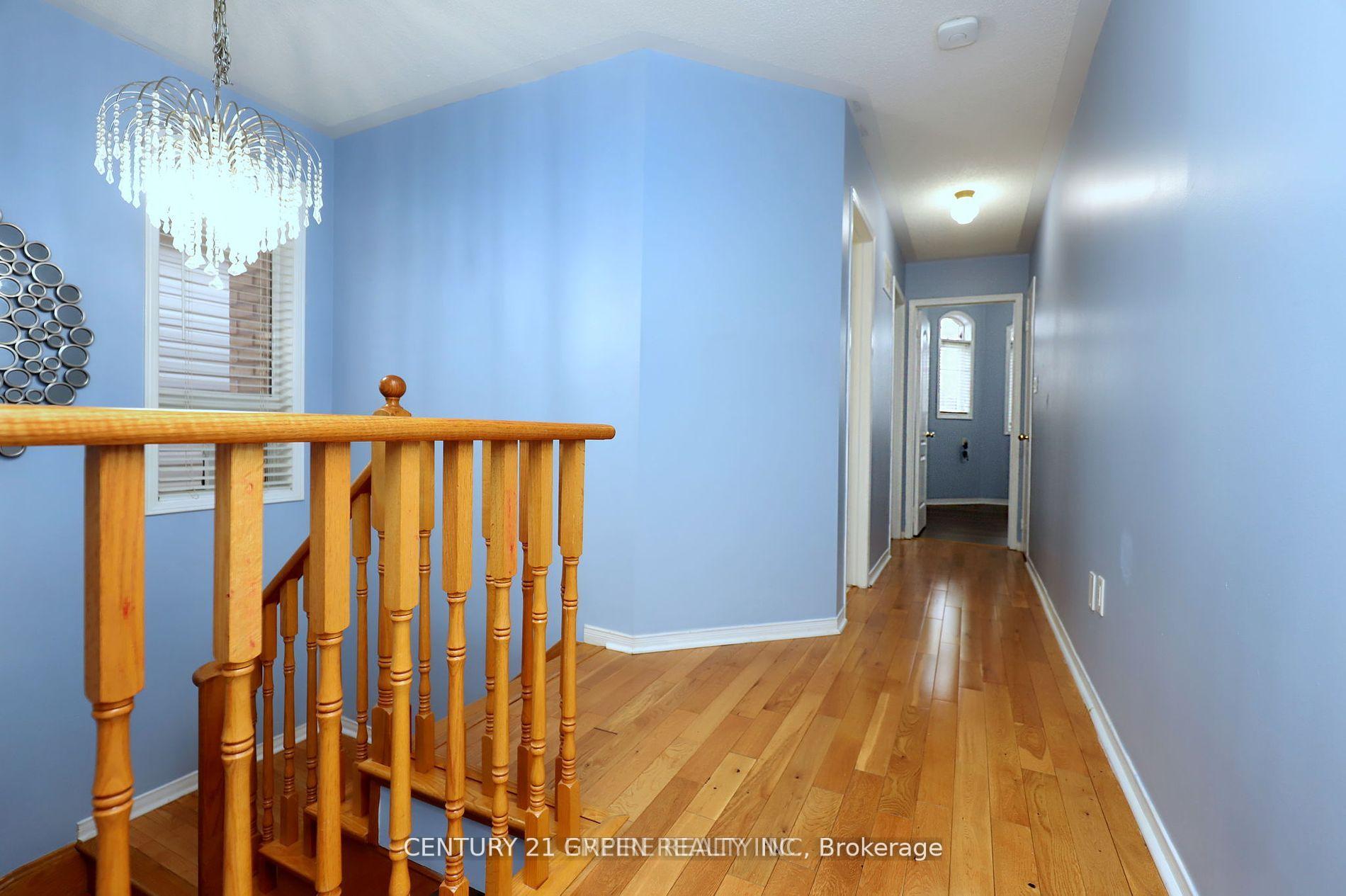 Photo 12 of 21 Spencer Drive, Brampton, Fletcher's Meadow — HOMEH