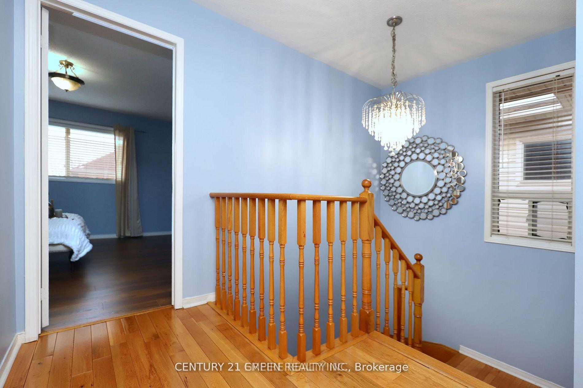 Photo 22 of 21 Spencer Drive, Brampton, Fletcher's Meadow — HOMEH