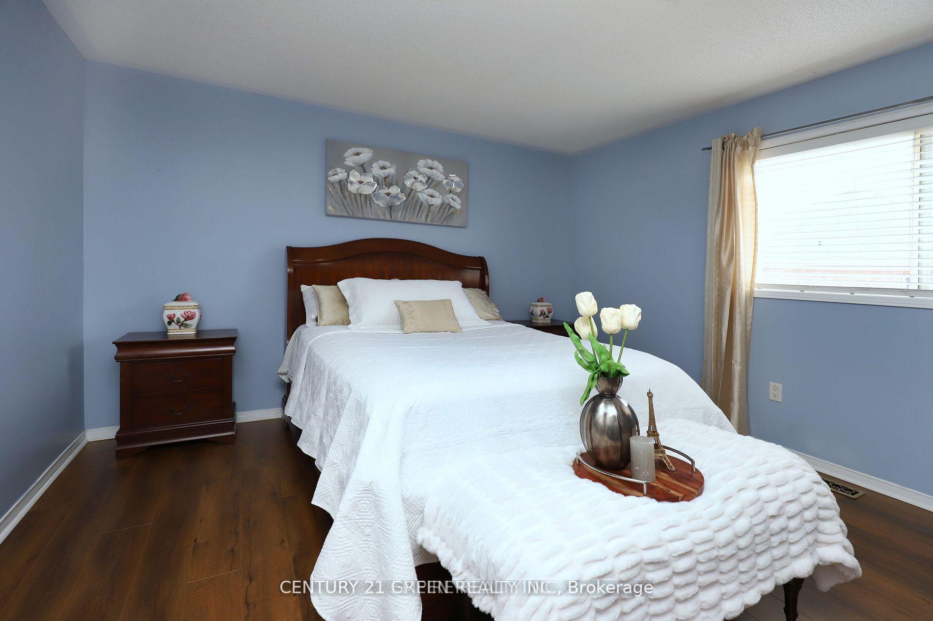 Photo 41 of 21 Spencer Drive, Brampton, Fletcher's Meadow — HOMEH