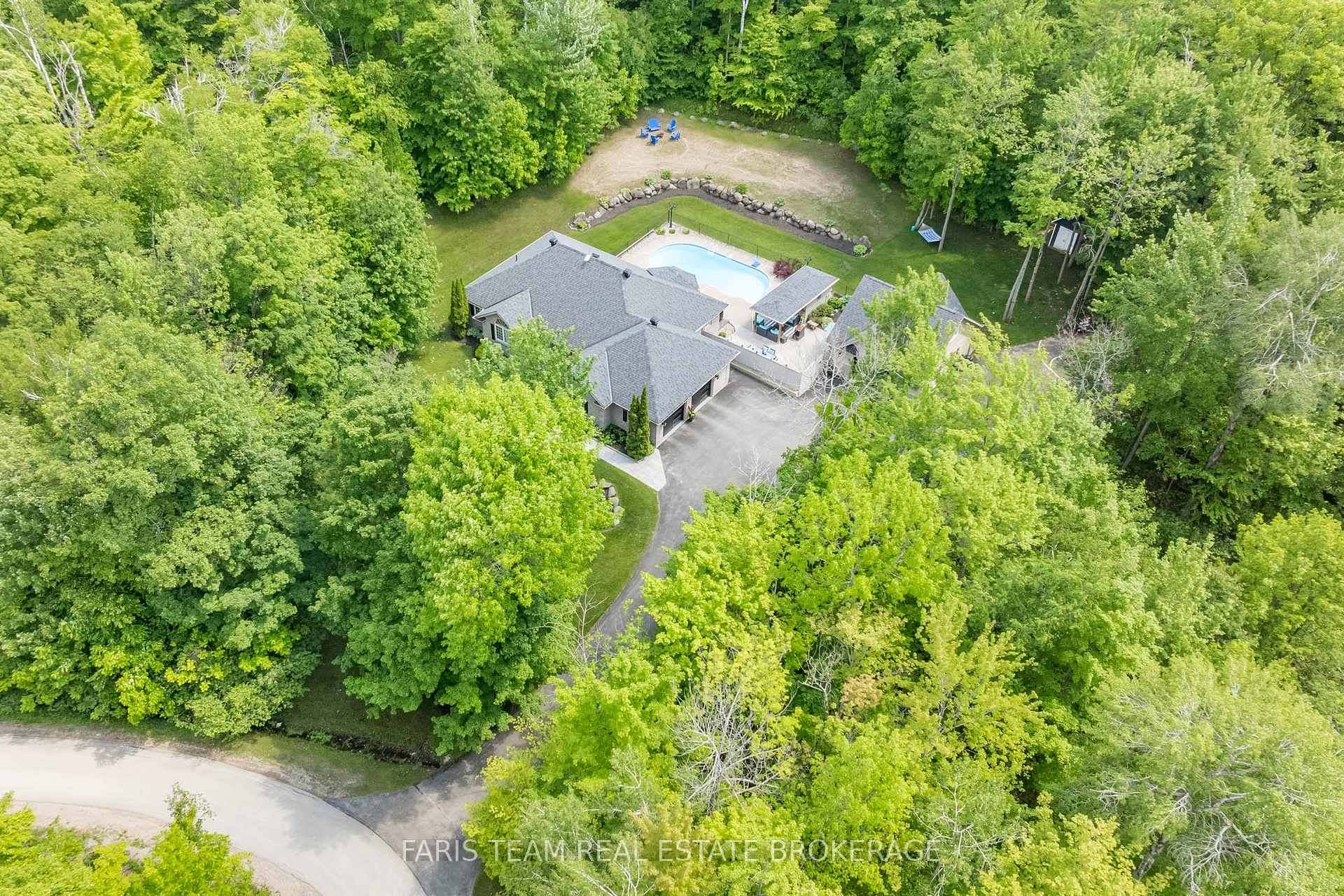 Photo 22 of 37 O'Donnell Court, Penetanguishene — HOMEH
