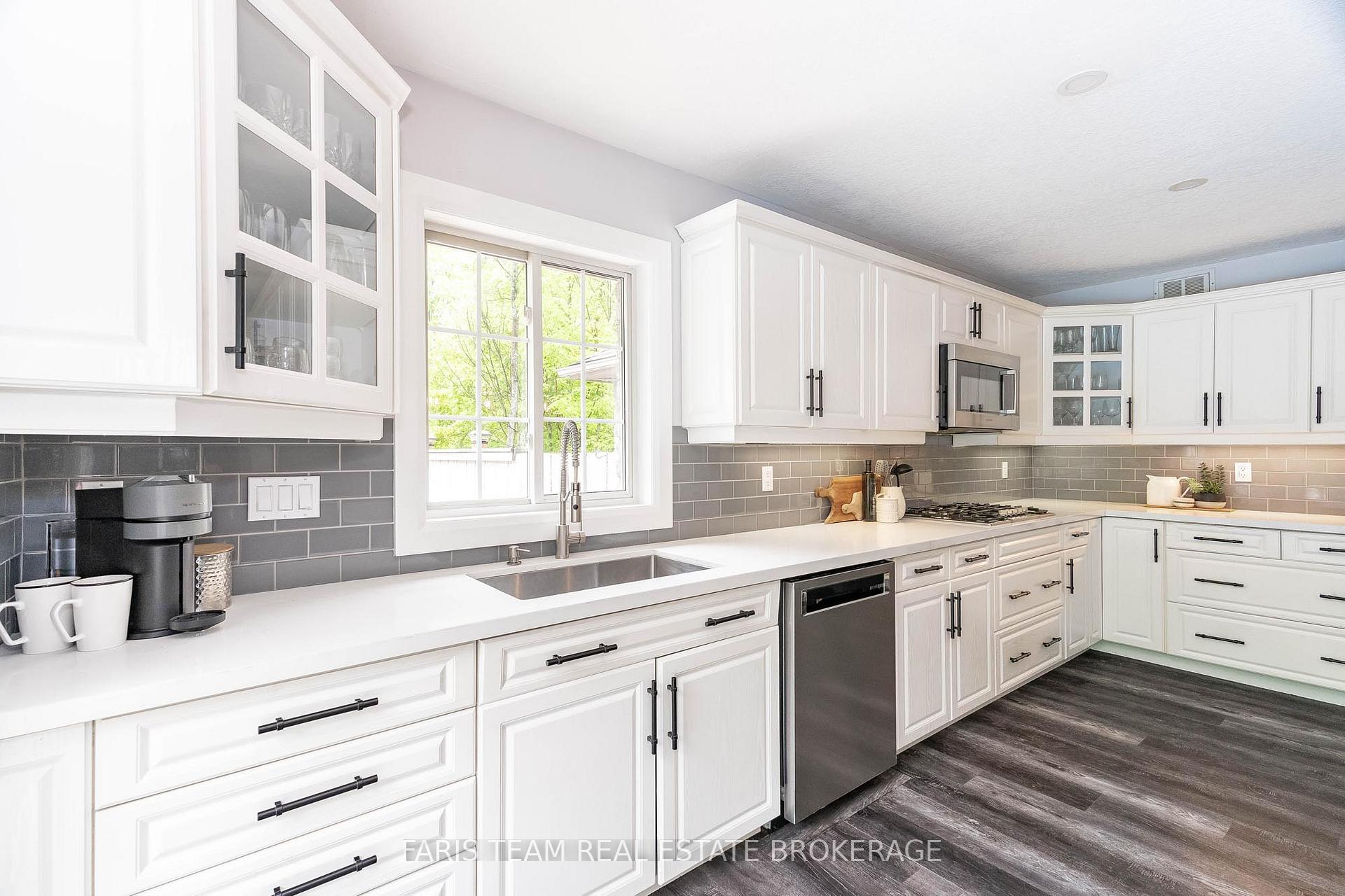 Photo 8 of 37 O'Donnell Court, Penetanguishene — HOMEH