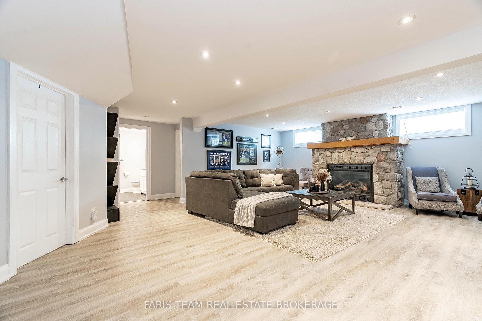 Photo 18 of 37 O'Donnell Court, Penetanguishene — HOMEH