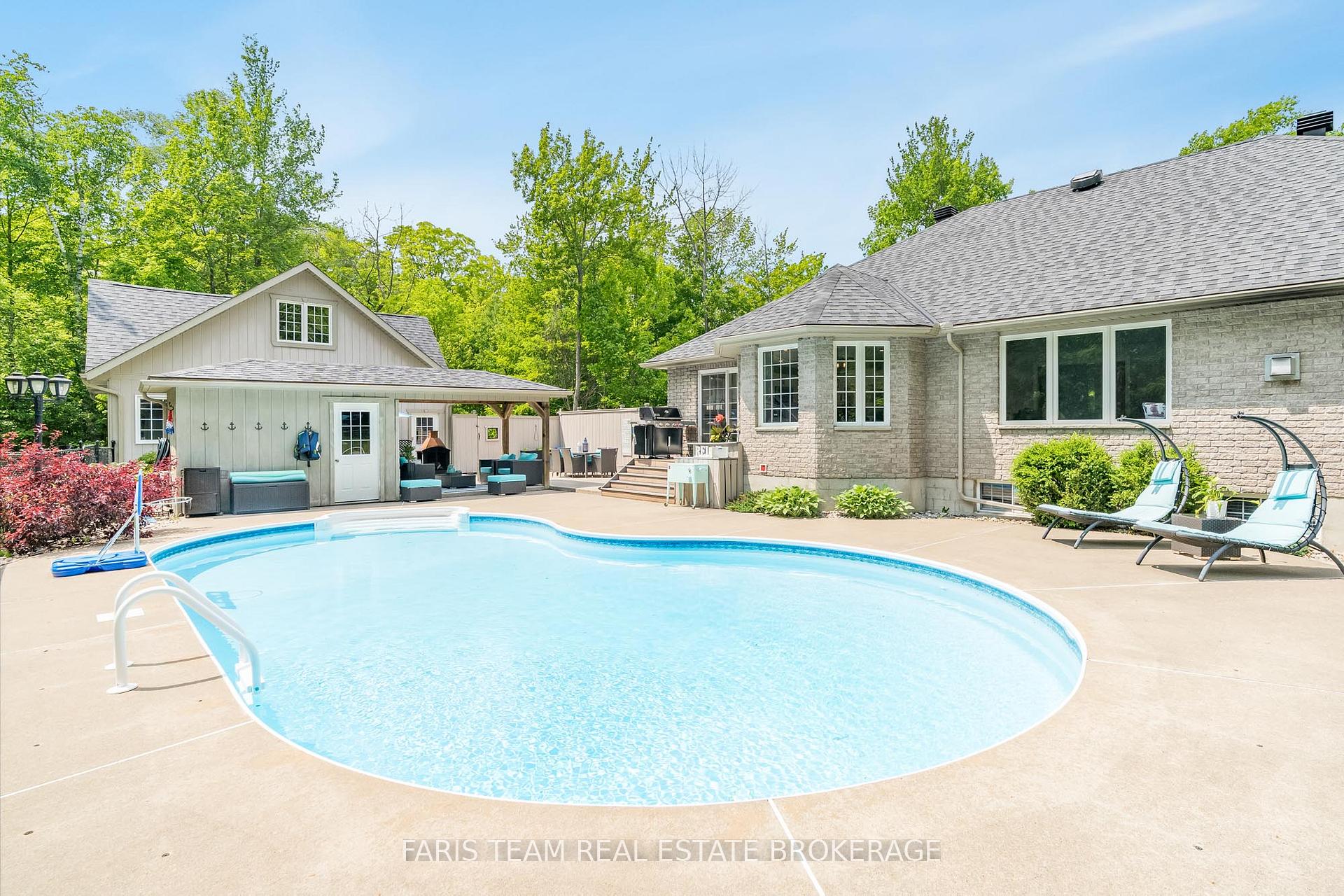 Photo 39 of 37 O'Donnell Court, Penetanguishene — HOMEH