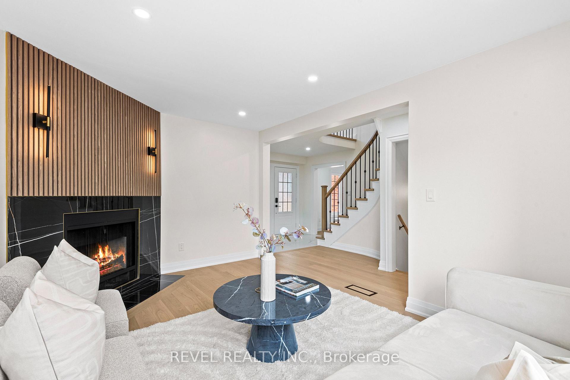 Photo 4 of 6881 Lisgar Drive, Mississauga, Lisgar — HOMEH