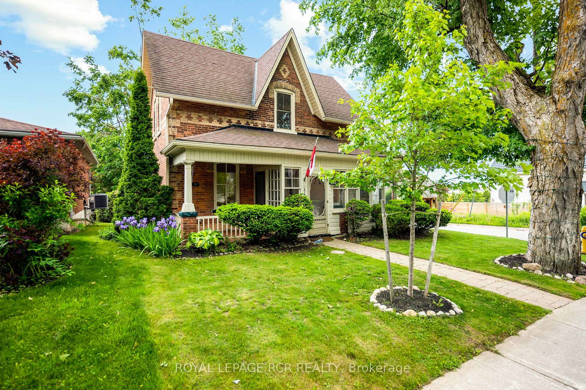 Photo 2 of 143 First Avenue W, Shelburne — HOMEH