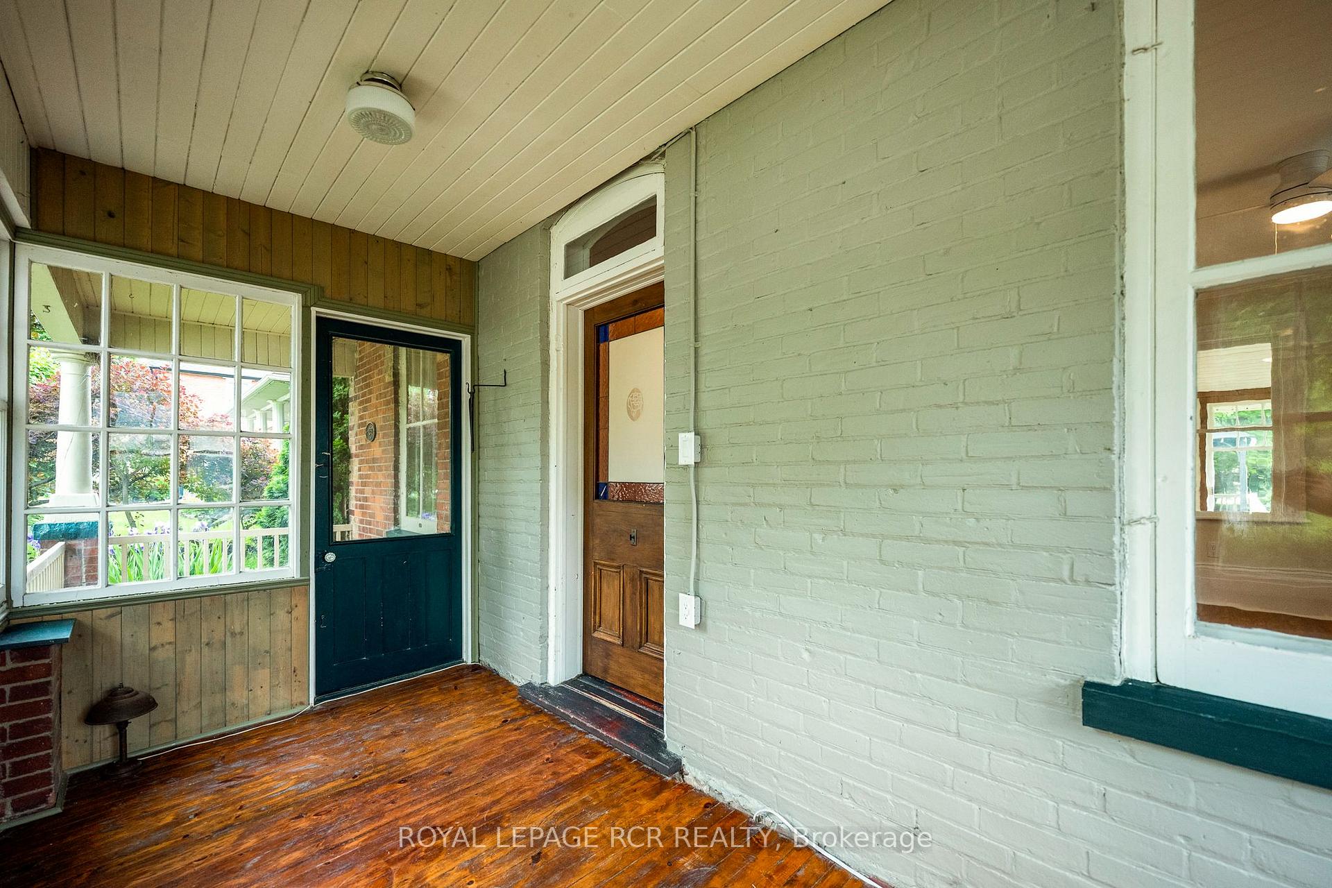 Photo 3 of 143 First Avenue W, Shelburne — HOMEH