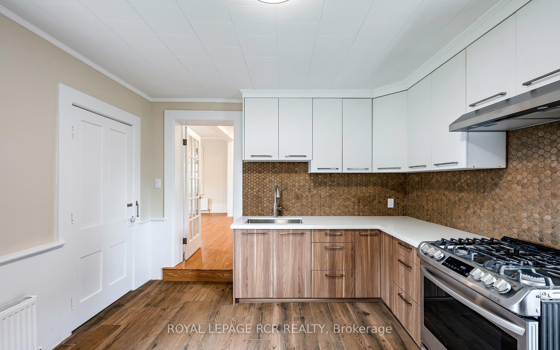 Photo 23 of 143 First Avenue W, Shelburne — HOMEH