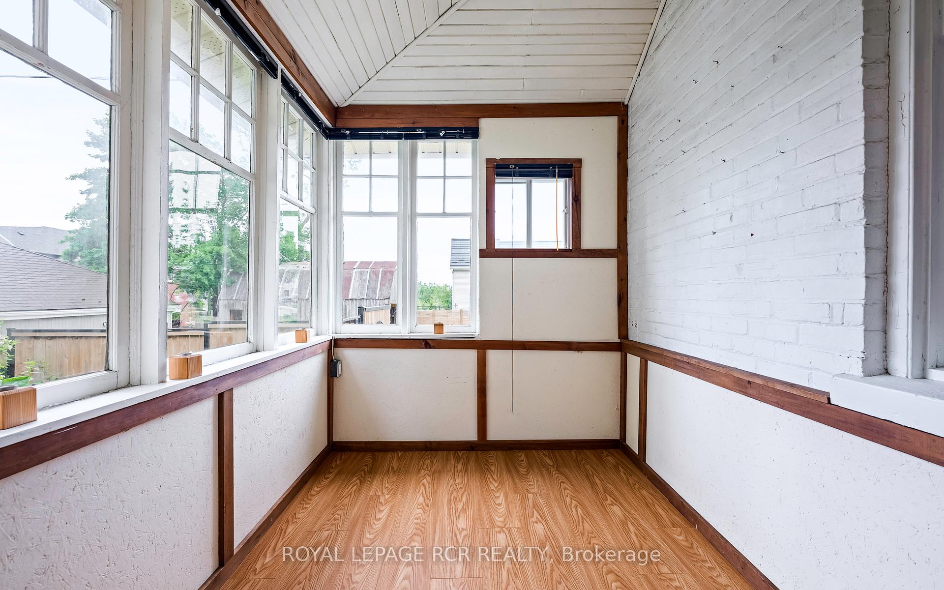 Photo 15 of 143 First Avenue W, Shelburne — HOMEH