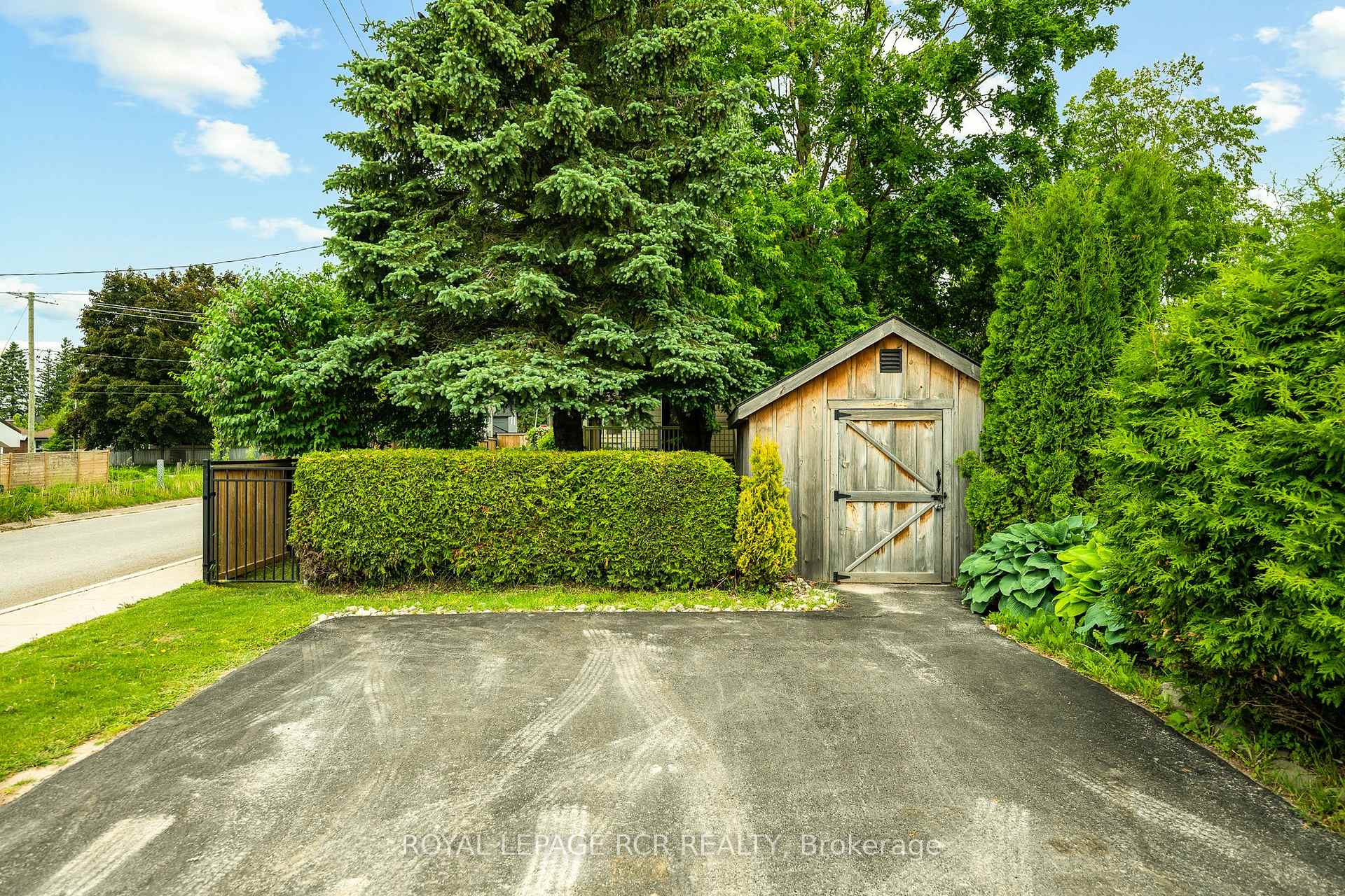 Photo 28 of 143 First Avenue W, Shelburne — HOMEH