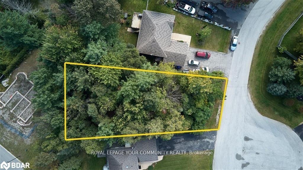 Photo 3 of 11 Deerrun Place, Wasaga Beach — HOMEH