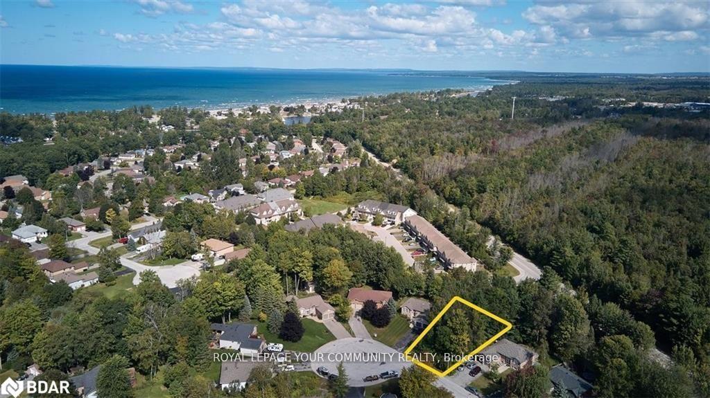 Photo 5 of 11 Deerrun Place, Wasaga Beach — HOMEH