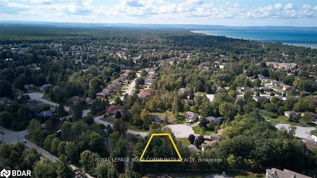 Photo 8 of 11 Deerrun Place, Wasaga Beach — HOMEH