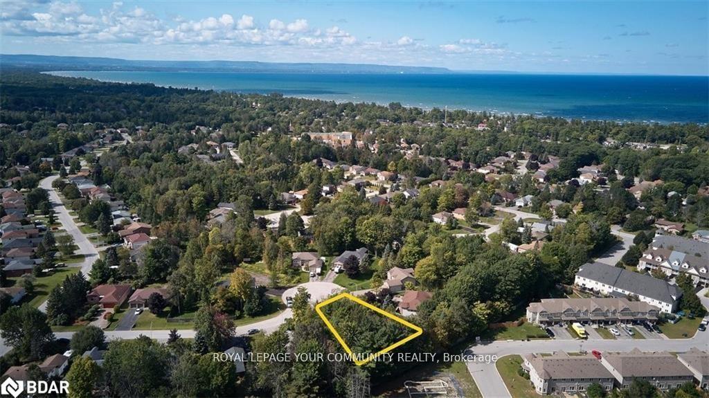 Photo 9 of 11 Deerrun Place, Wasaga Beach — HOMEH