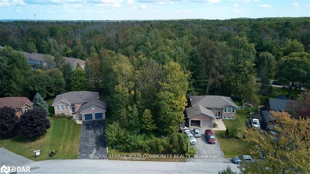 Photo 7 of 11 Deerrun Place, Wasaga Beach — HOMEH
