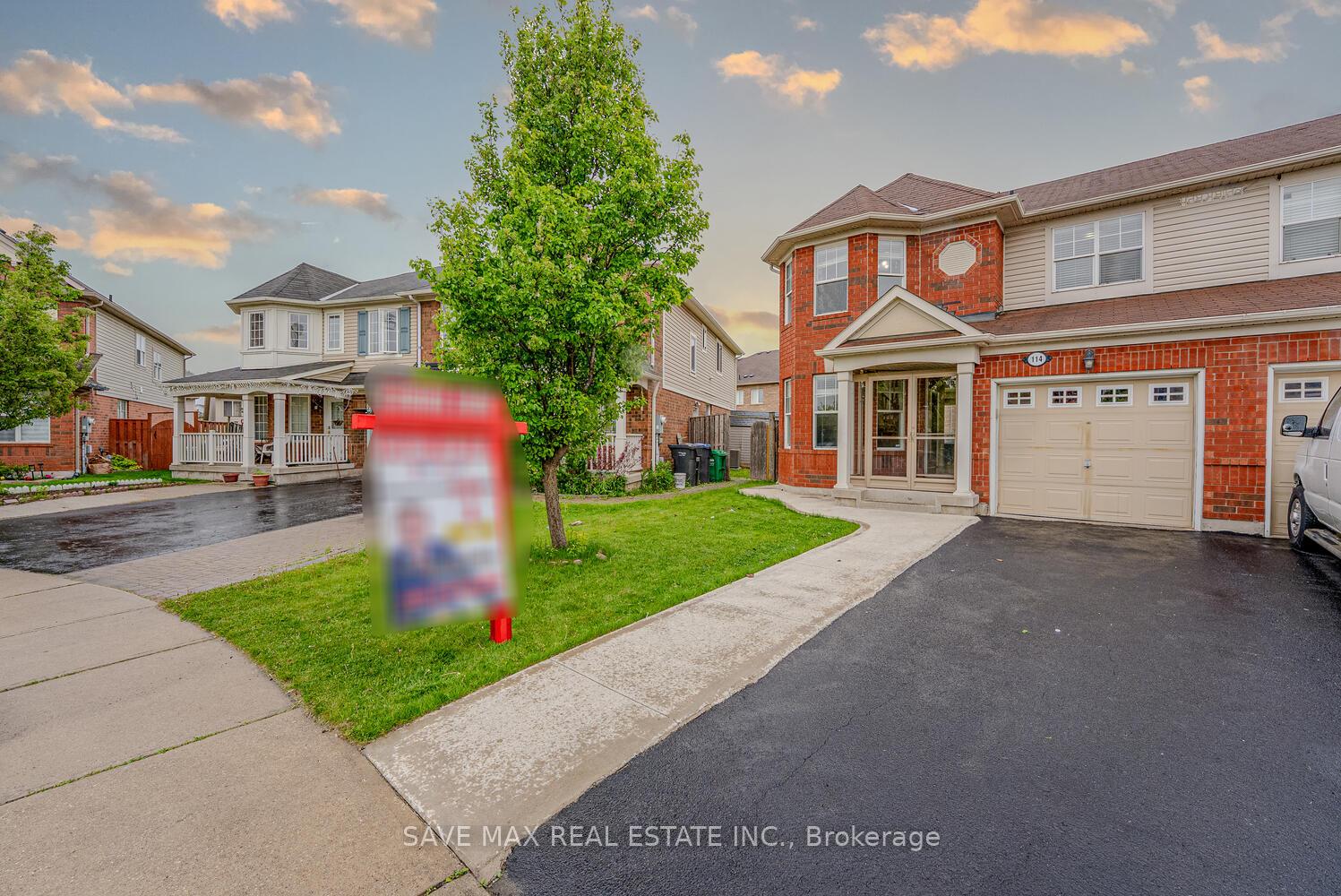 Photo 13 of 114 Decker Hollow Circle, Brampton, Credit Valley — HOMEH