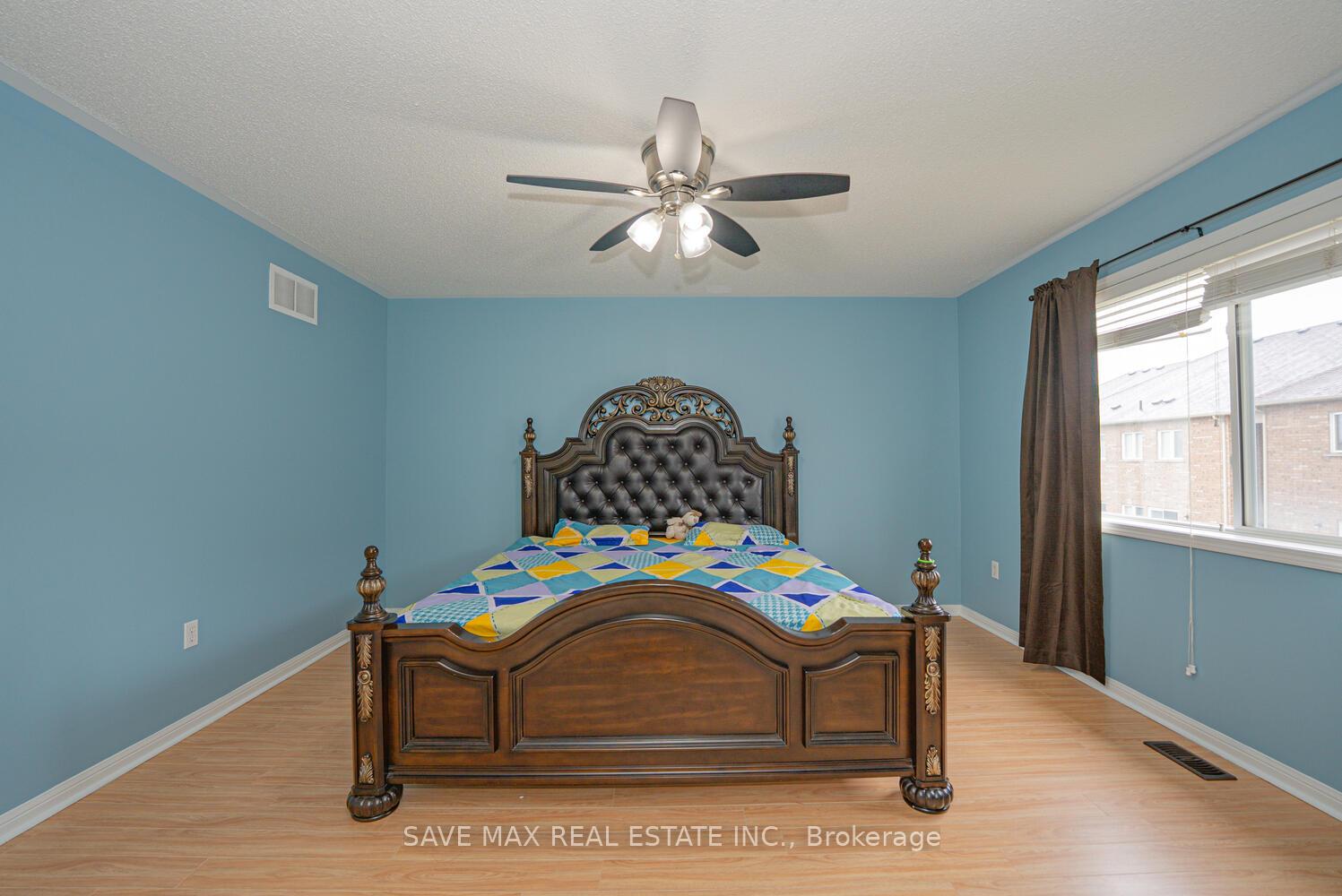 Photo 21 of 114 Decker Hollow Circle, Brampton, Credit Valley — HOMEH