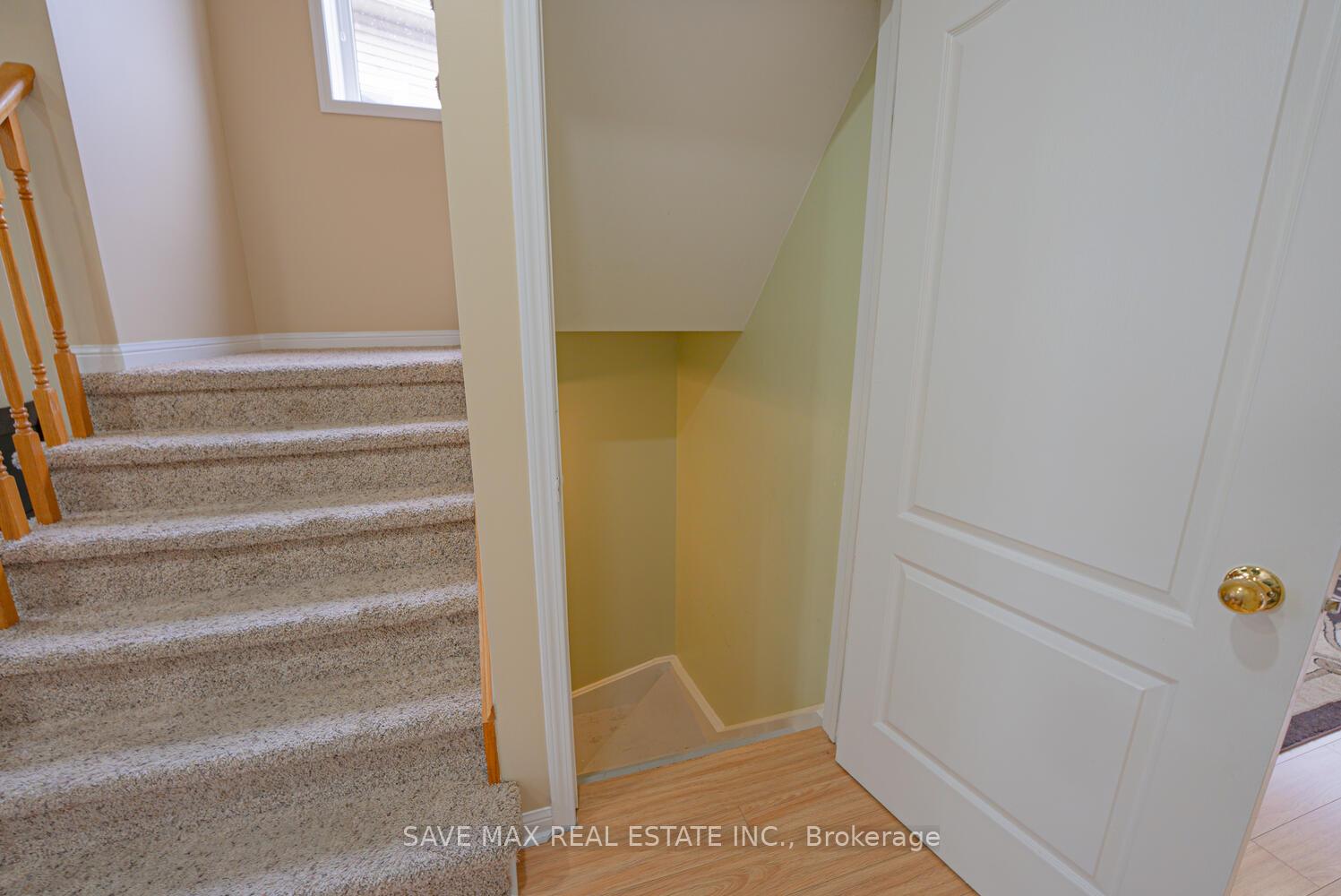Photo 33 of 114 Decker Hollow Circle, Brampton, Credit Valley — HOMEH