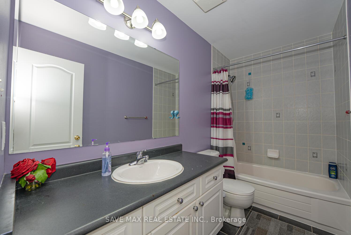 Photo 34 of 114 Decker Hollow Circle, Brampton, Credit Valley — HOMEH