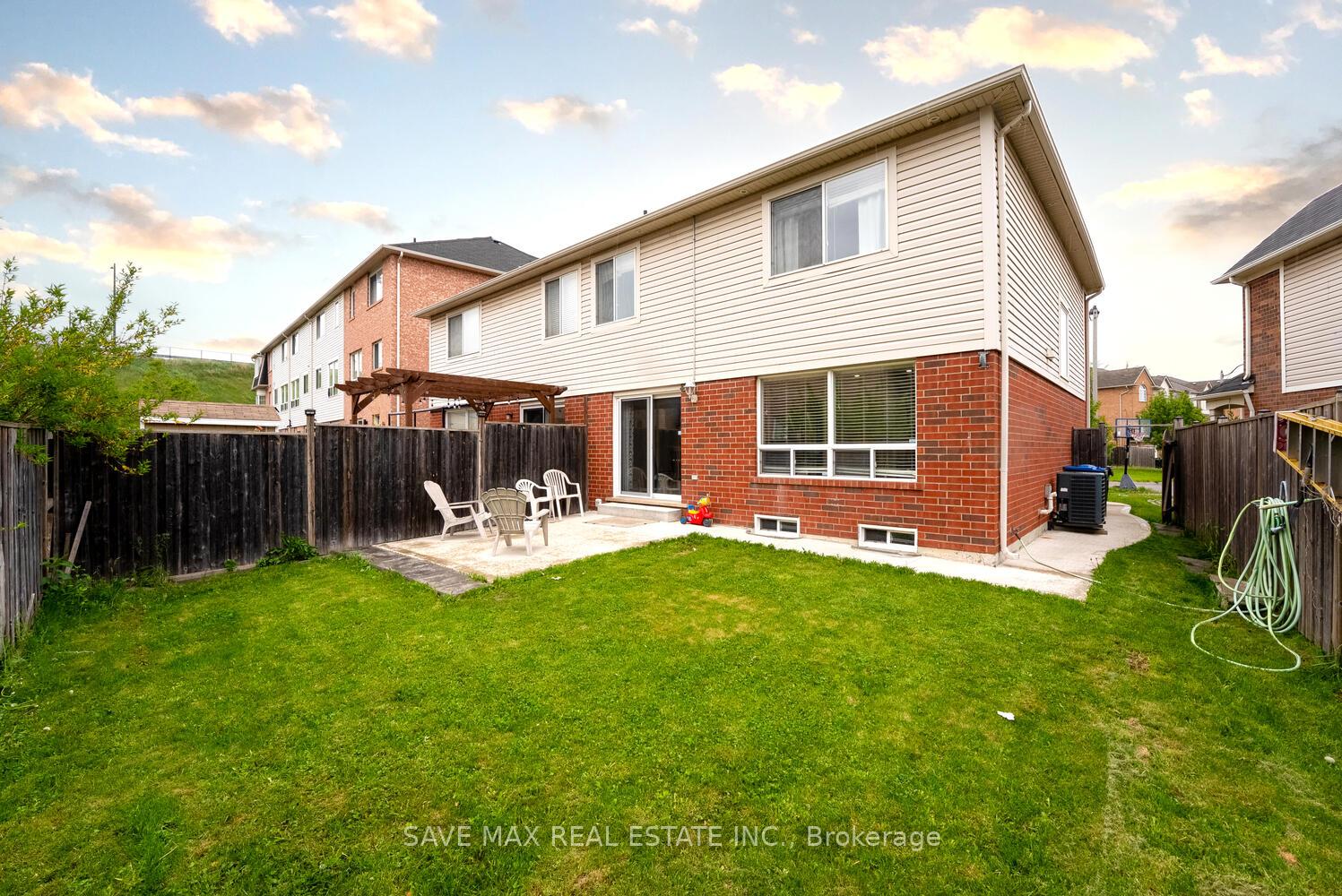 Photo 42 of 114 Decker Hollow Circle, Brampton, Credit Valley — HOMEH