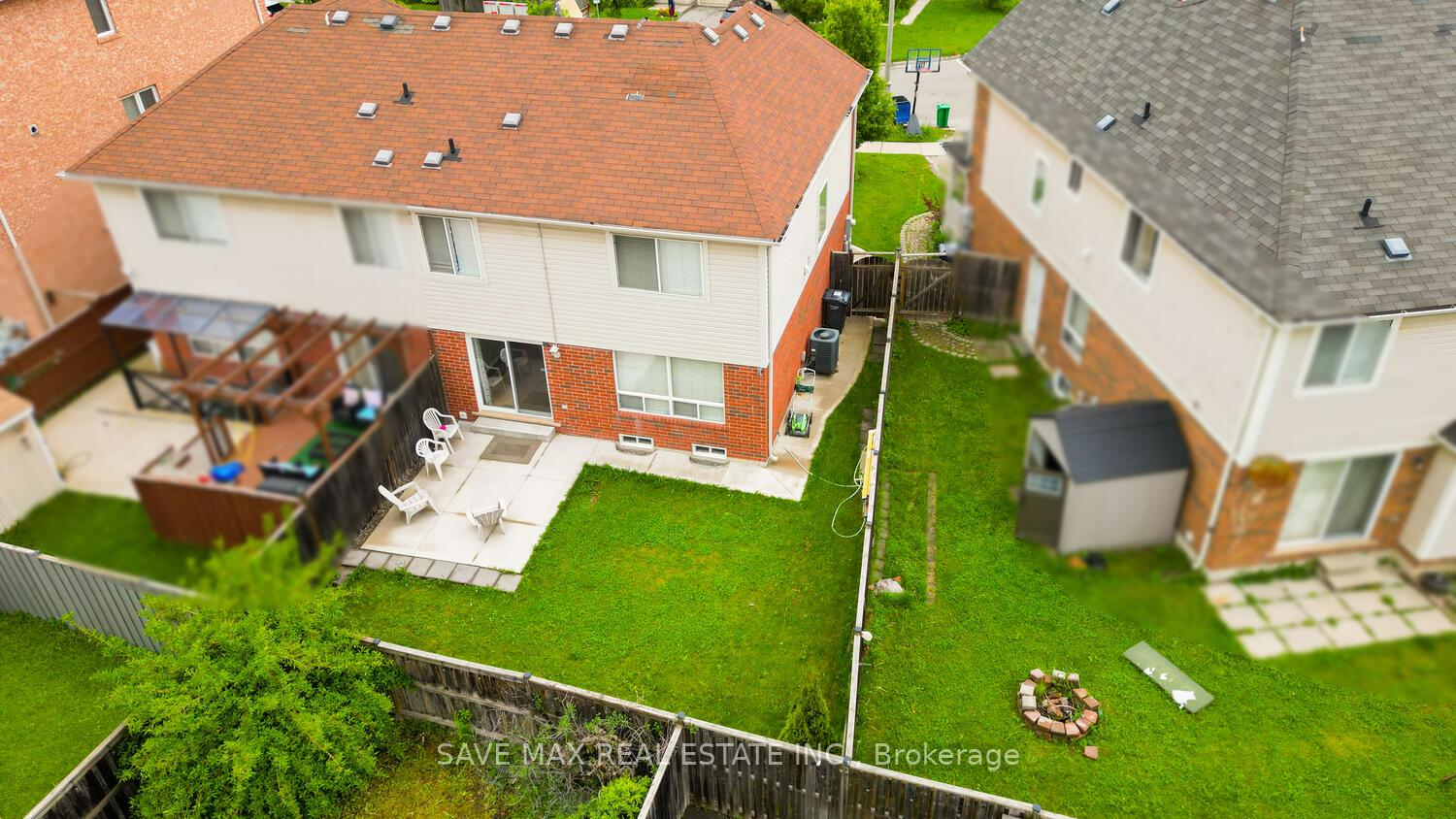 Photo 43 of 114 Decker Hollow Circle, Brampton, Credit Valley — HOMEH