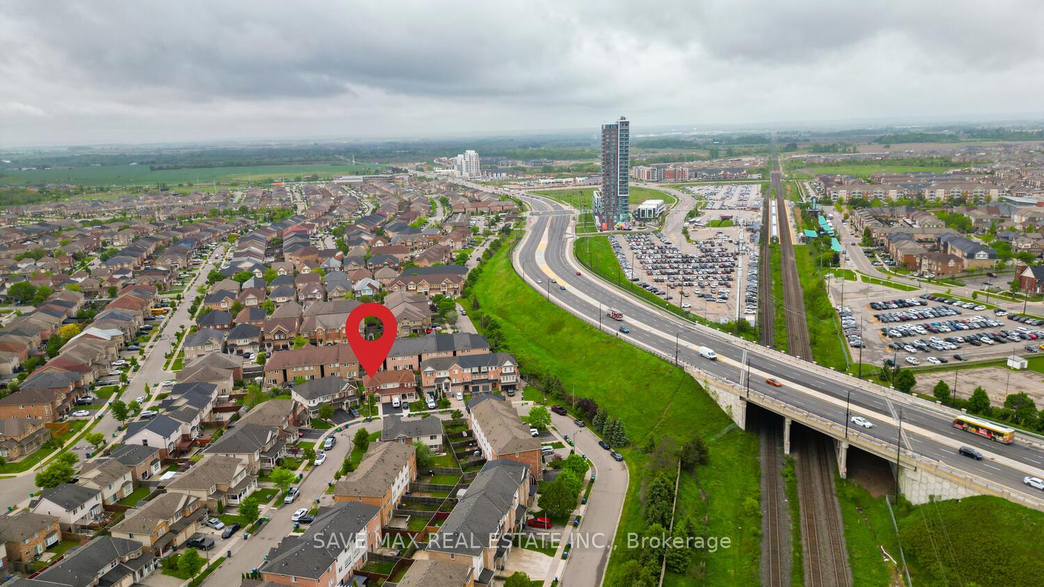 Photo 50 of 114 Decker Hollow Circle, Brampton, Credit Valley — HOMEH