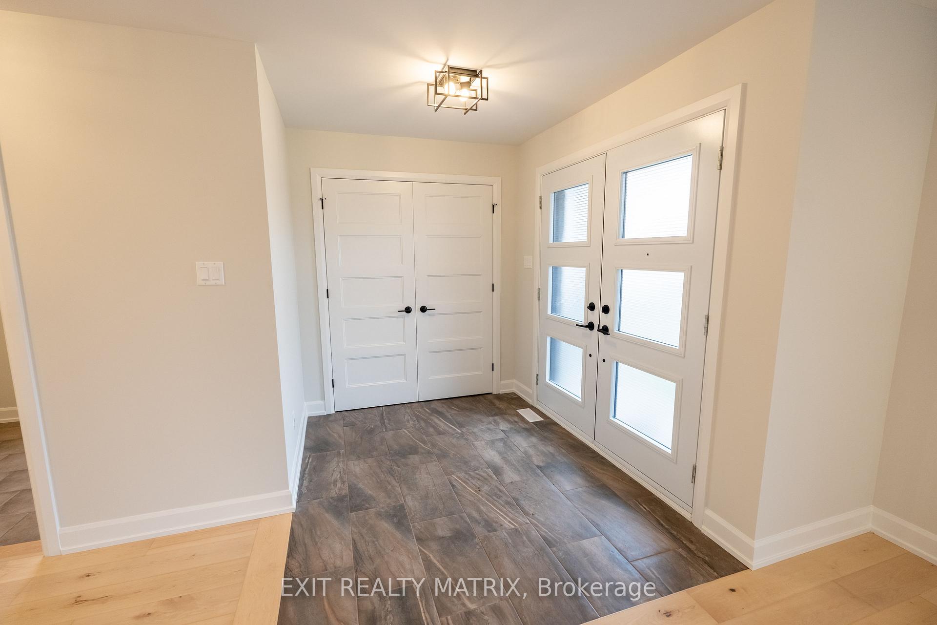 Photo 5 of 1413 Caroline Court, Cornwall — HOMEH