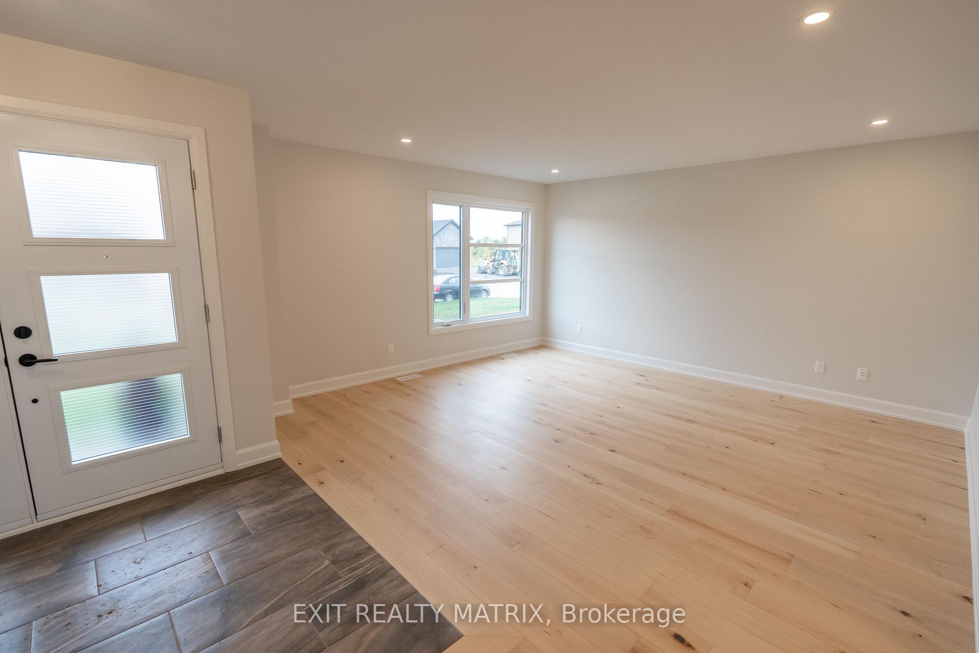 Photo 6 of 1413 Caroline Court, Cornwall — HOMEH