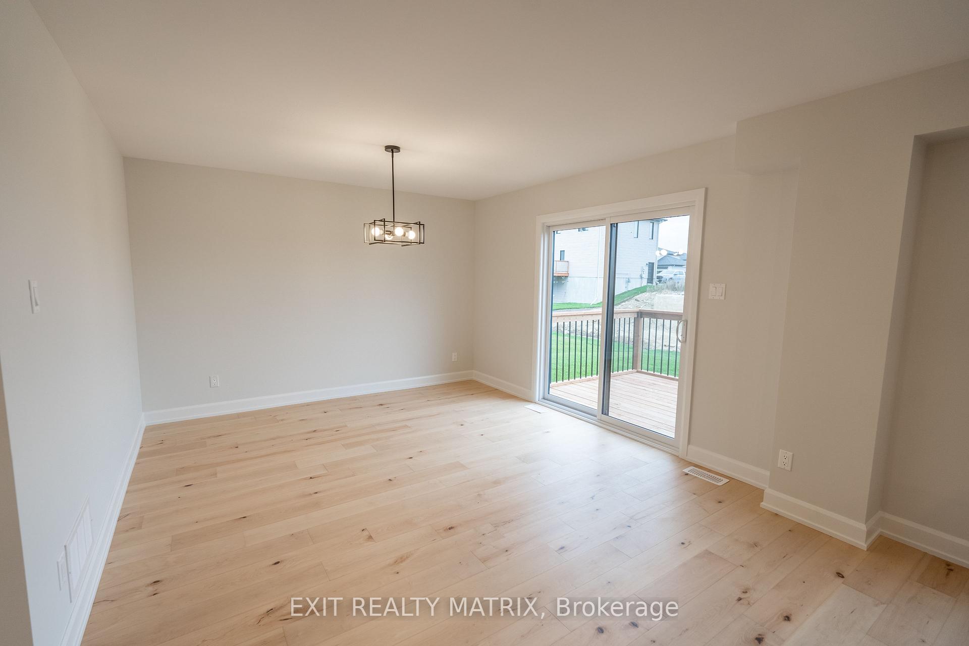Photo 4 of 1413 Caroline Court, Cornwall — HOMEH